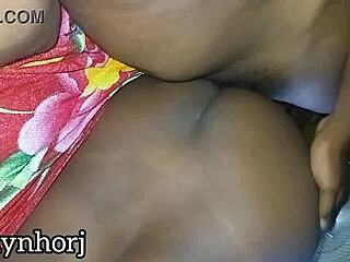 na madrugada a putaria acontece com blowjob e cum