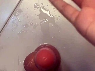 Hey, wanna watch this sensual greluda get naughty?