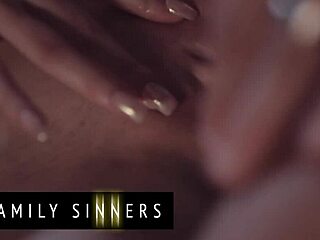 พ่อเลี้ยงหักหลังกับลูกสาวเลี้ยงตัวเล็ก 18+ ร้อนแรง