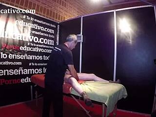 Kenapa jurulatih seks kami bagi Ana Marco urut erotik?