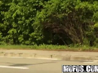 public pickups with veronika working out! 💪