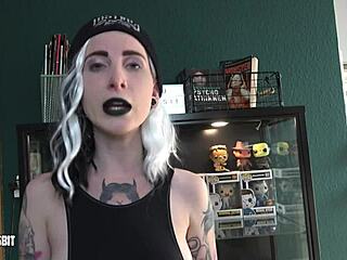 Exhibitionism Challenge With Lou Nesbit And Lia Louise