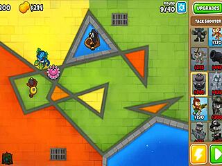 playing bloons td 6 in anime hentai style part 1?