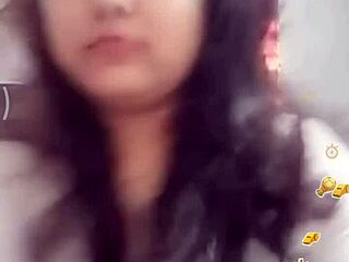 Oh man, Sona Bhabhi's nipple show on Bigo, so hottt!