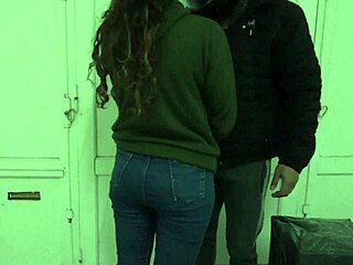 repartidor se corre dentro sin condón, qué locura