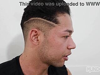 Subi na moto e na pica do meu amigo