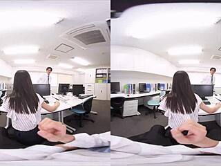 Dialogic Sneaking office sex during lunch break with Kisaki Narusawa in steamy VR action.