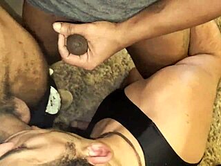 เฮ้ อยากเข้าร่วมปาร์ตี้กับเพื่อนบ้านคอนโดสวยๆ เหรอ?