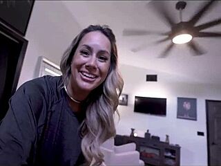 Üzgün üvey annem Misty, moral bulmak için döllerimi istiyor, lanet olsun!