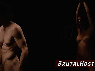 Bondage clásico con zorras jóvenes Sydney Cole y Olivia Lua, ¡a tope! ⛓️