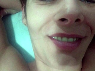 fazia alguns anos que ela n�o era fodida desde que se divorciou ficou sem sexo pensa numa vadia insaci�vel