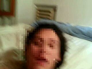 Gritos terribles de amateur argentina gritando fuerte en clip casero en primer plano