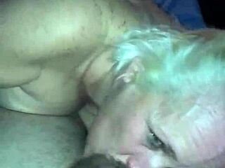 slutty wife giving sexy blowjob to amateurs