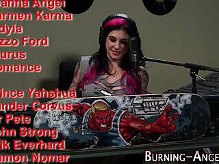 Emo lesbe spiser fitte