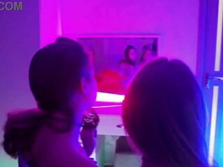 Best compilation of polyamory threesomes with cumshots