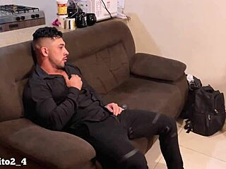 라이언 로스와 마이크 베베시토, 퇴근 후 뜨거운 세션에서 서로 빨아