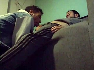 mamada y cogida en el sofa with gay passion