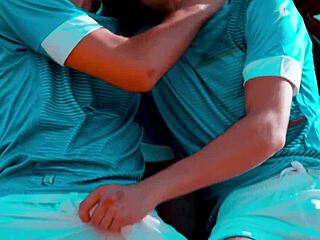 Staxus, mijn collega kon niet weerstaan na de training, snap je