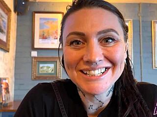 Sedus de fosta mea curvă drăguță care distruge căsnicii pentru sex fără prezervativ