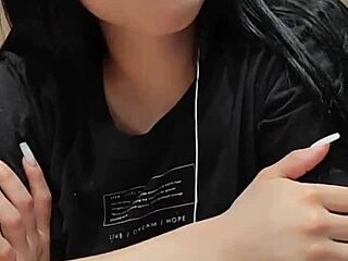 Hey, wanna talk about Real Madrid with my Colombian girlfriend?