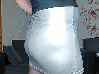 게이 시시 크로스드레서 화이트 큰 엉덩이 엉덩이 부티 걸리 보이 MTF LGBT 레이디 보이 펨 보이 바텀 귀여운