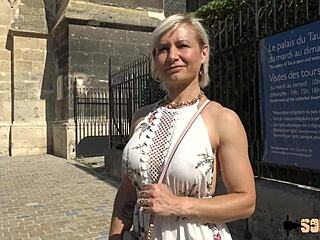 Wow! Kim, pulpy milf, gets her ass slammed!