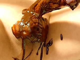 Japanese gay duo whips up a steamy chocolate banana dish.