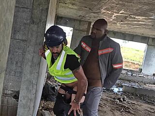 After everyone left, we workers fucked bareback in the building