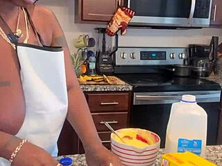 Making banana pudding with ebony bbw and natural tits!