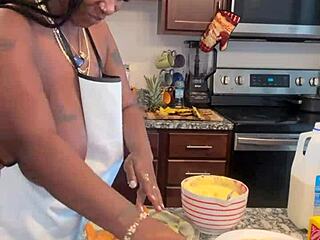 Making banana pudding with ebony bbw and natural tits!