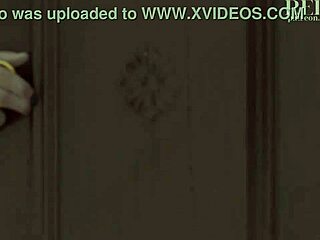 Redmoa as Dimitrescu's plaything in the story