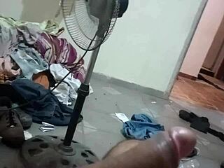 trans in crossdressing sucks big dick macro in gay scene