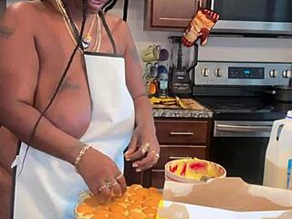 Making banana pudding with ebony bbw and natural tits!