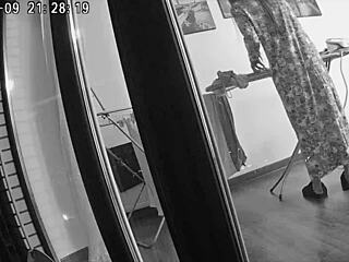 Cheating wife screws friend while husband’s away