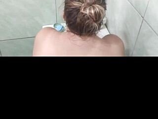 Dei Gostoso no Banho com Minha Esposa