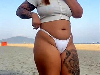 Snacksförsäljaren flörtade med mig och bad om svullen fitta som betalning.