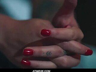 Lust from a Distance - Stella Smut's FACE SITTING Showcase.