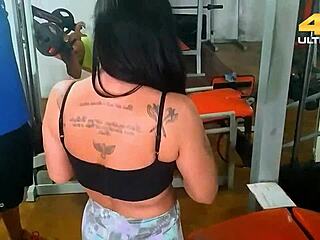 Aulão de Sexo com Buceta no Pau dos Rapazes da Gym