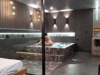 Jeg tok venninnen min til et luksushotell og hun elsket analsexen