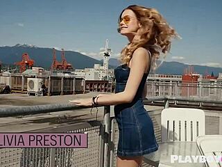 Milf Rubia Pequeña se Desnuda y Baila Sola al Aire Libre 😍