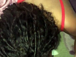 Novinha gostosa opens legs for dotado, almost can't handle piroca 😍