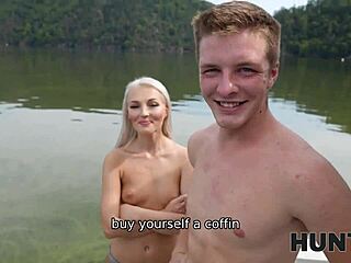 Megőrülök ezért a szőke 18+ csaj borotvált puncijáért a vad cseh akcióban