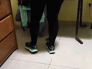 Banging the maid, that slutty servant, pt 1 😈