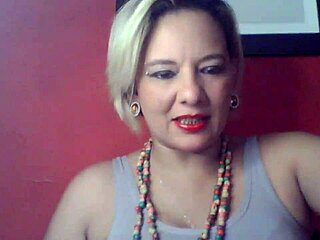 Gostosa szwagierka złapana w parnej chwili, której nie możesz przegapić