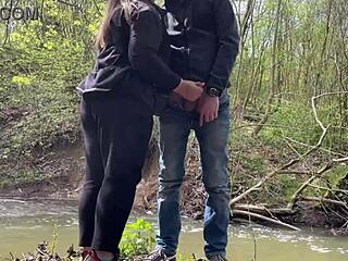 Mačeha šokirana, ker ne morem jebati njene hčere