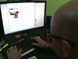 Hey, can you believe this quickie at the office got me moaning so loud?