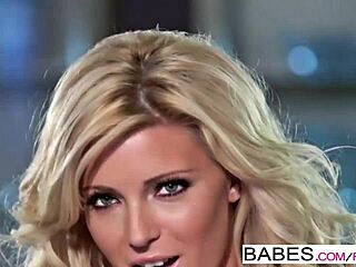 Suha najstnica Niki Lee Young v biserih in čipkah 😘