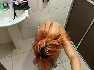 لسه خلصت أنال مع مراهقة 18+ أحمر شعر، انتهيت جواها في مؤخرتها الضيقة