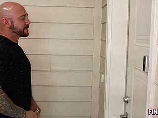 Violet Voss Makes Me Cum Hard