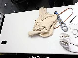 the milf shoplifter gets caught and offers her ass for punishment to avoid trouble